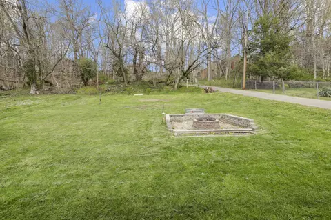 556 3rd St, Logan, OH 43138 photo 10