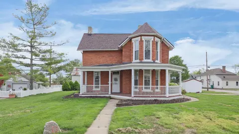 74 S Chester St, West Jefferson, OH 43162