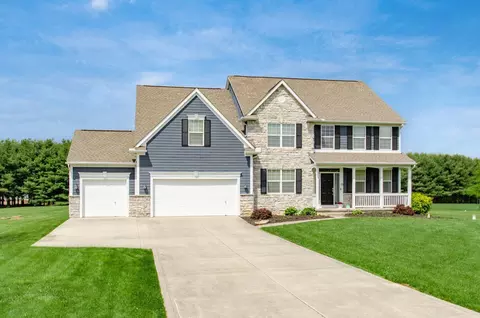 13195 Brandon Mill Dr NW, Pataskala, OH 43062