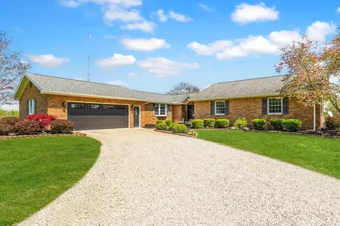 1012 Lake Fork Rd, Utica, OH 43080