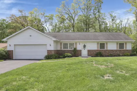 11717 Kennington Sq W, Pickerington, OH 43147