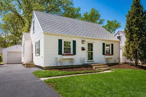 439 Chatham Rd, Columbus, OH 43214