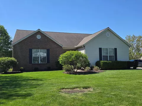 240 Jefferson Ridge Dr, Pataskala, OH 43062
