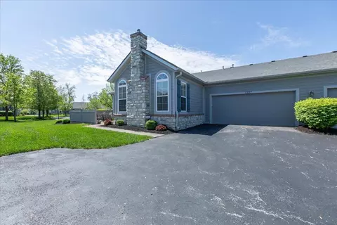 6227 Stonewalk Ln, New Albany, OH 43054