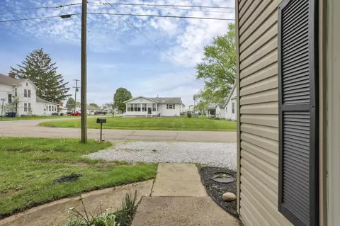 118 Maple St, Hebron, OH 43025 photo 5