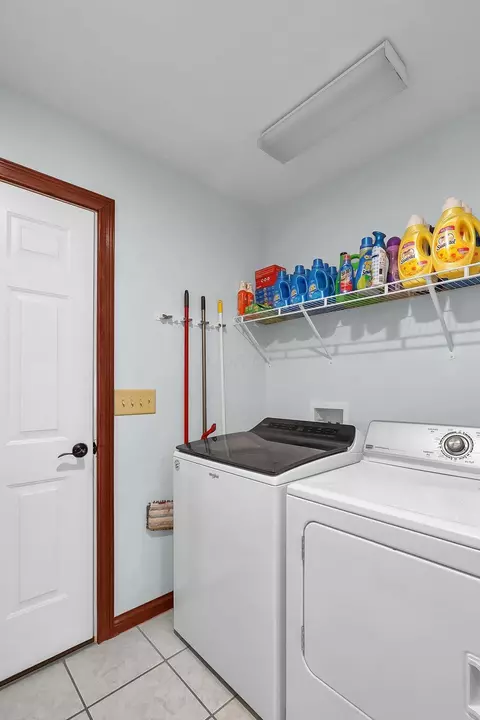 1574 Brooke Park Dr, Circleville, OH 43113 photo 10