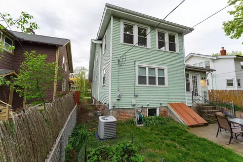 Exterior - 197 E Tulane Rd, Columbus, OH 43202 photo 7 of 8