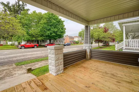 324 E Mound St, Circleville, OH 43113 photo 5
