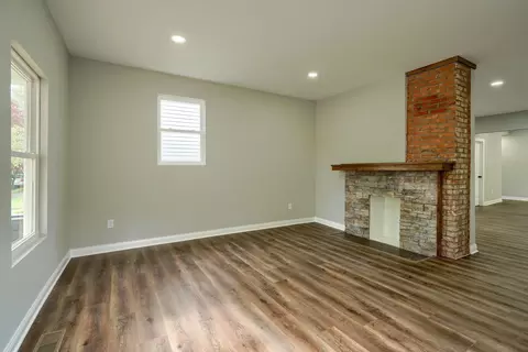 324 E Mound St, Circleville, OH 43113 photo 22