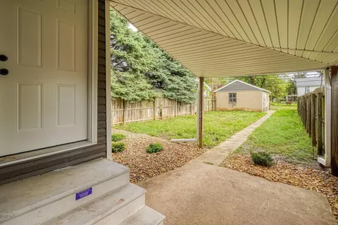 324 E Mound St, Circleville, OH 43113 photo 8