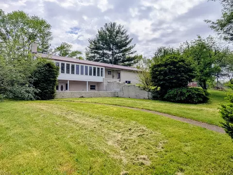 20431 Sharon Dr, Circleville, OH 43113 photo 8