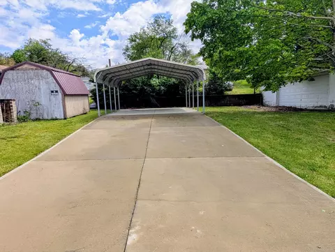 20431 Sharon Dr, Circleville, OH 43113 photo 9