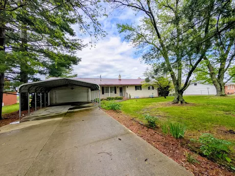 20431 Sharon Dr, Circleville, OH 43113