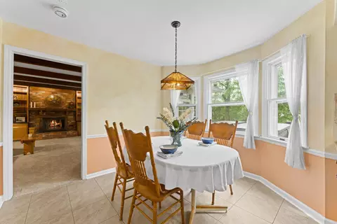 Dining - 115 Cottswold Dr, Delaware, OH 43015 photo 4 of 4