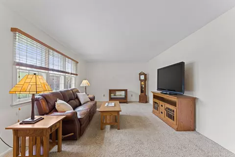 Living - 115 Cottswold Dr, Delaware, OH 43015 photo 1 of 3
