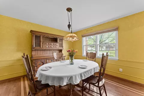 Dining - 115 Cottswold Dr, Delaware, OH 43015 photo 2 of 4