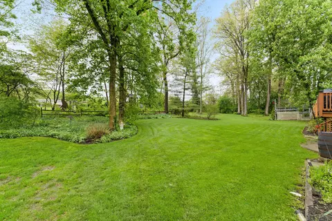 Exterior - 115 Cottswold Dr, Delaware, OH 43015 photo 13 of 21