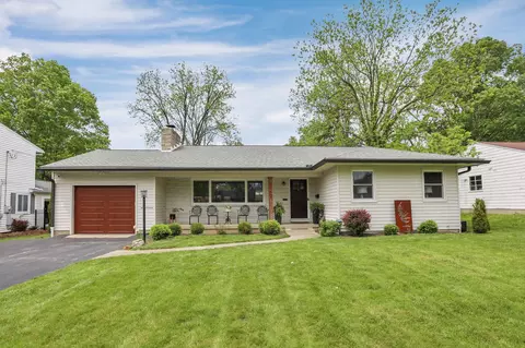 262 Winter Dr, Worthington, OH 43085