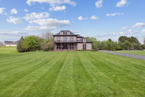 8612 Sterling Ct, Plain City, OH 43064