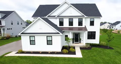 8203 Ryan St, Powell, OH 43065