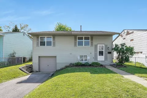 3935 Hillman Rd W, Columbus, OH 43207