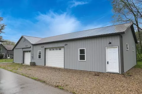 23450 Hunter St, Howard, OH 43028