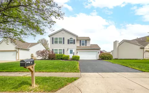 755 Woodington Dr, Pataskala, OH 43062