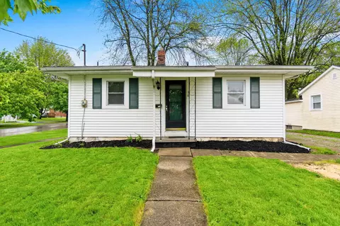38 Willow St, Delaware, OH 43015