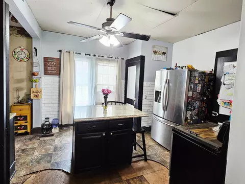 Kitchen - 2707 Springfield Xenia Rd, Springfield, OH 45506 photo 1 of 4
