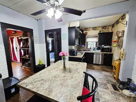 Kitchen - 2707 Springfield Xenia Rd, Springfield, OH 45506 photo 2 of 4
