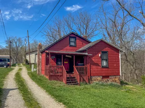 52 E Grogan Ave, Logan, OH 43138 photo 1