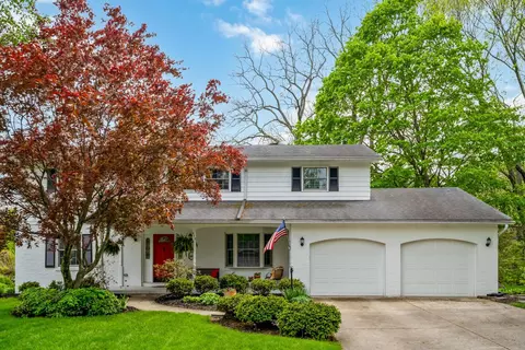 879 Lynbrook Rd, Columbus, OH 43235