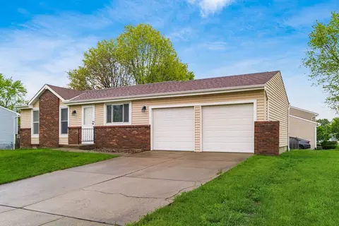 2438 Barstone Ct, Grove City, OH 43123