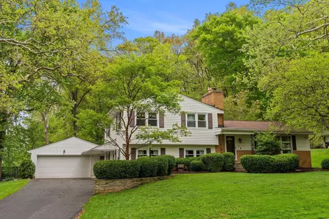 1021 Sycamore Dr, Lancaster, OH 43130