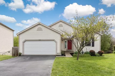 3102 Menzola Dr, Columbus, OH 43228