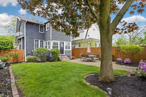 Exterior - 389 E Tulane Rd, Columbus, OH 43202 photo 9 of 10