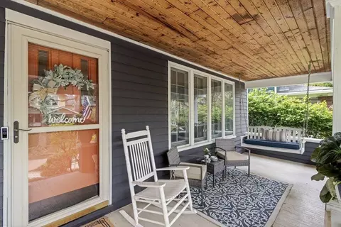 Exterior - 389 E Tulane Rd, Columbus, OH 43202 photo 5 of 10