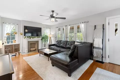 Living - 389 E Tulane Rd, Columbus, OH 43202 photo 1 of 4