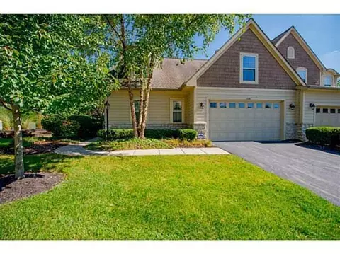 1139 Cross Creeks Rdg, Pickerington, OH 43147