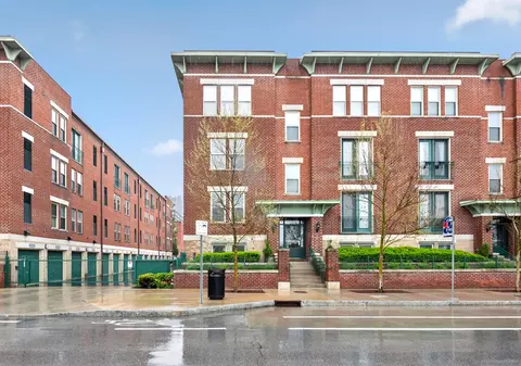 110 E Mound St #2, Columbus, OH 43215