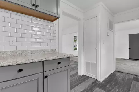 Entry Way - 150 S Main St, Prospect, OH 43342 photo 1 of 1