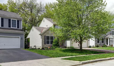 6888 Shady Rock Ln, Blacklick, OH 43004
