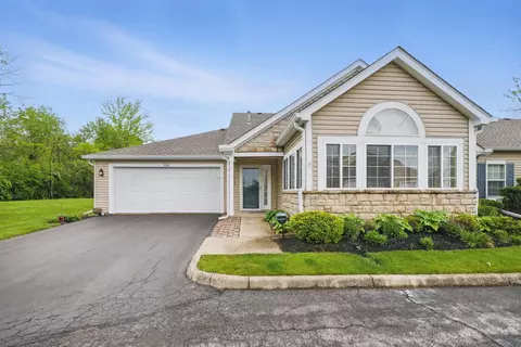 668 Bideford Ave #11C, Blacklick, OH 43004