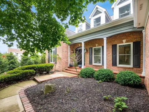 5294 Sheffield Ave, Powell, OH 43065