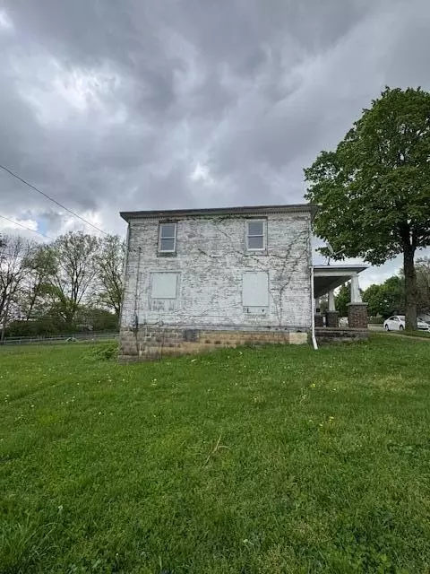 1566 Prospect St, Springfield, OH 45503 photo 2