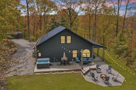 28306 Allison Rd, Mcarthur, OH 45651