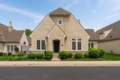 9785 Kingston Cir, Powell, OH 43065