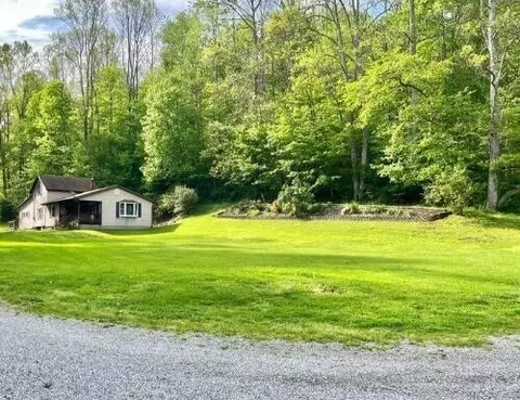 3965 Paradise Rd, Sugar Grove, OH 43155