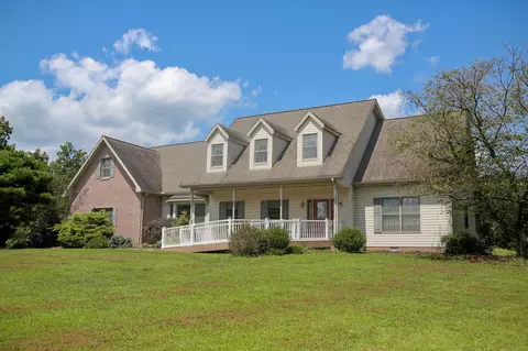 1676 E Bethel Church Rd, Gallipolis, OH 45631