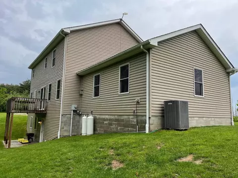 Exterior - 7719 Bear Run Rd, Logan, OH 43138 photo 13 of 16